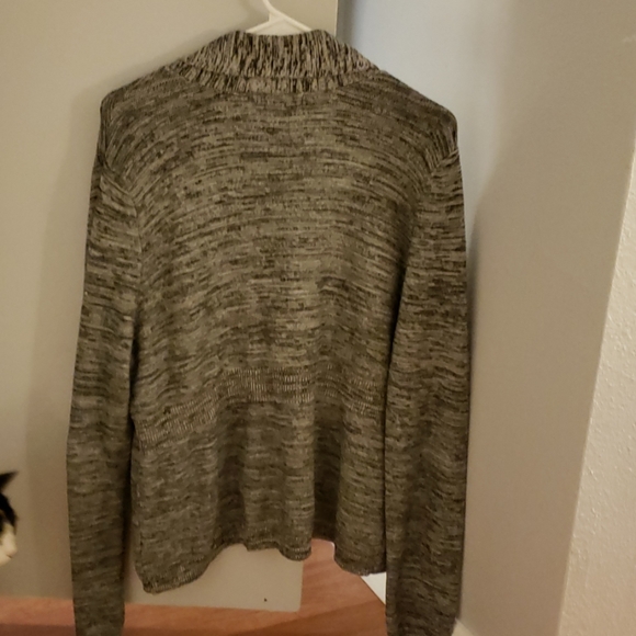 Cardigan - Picture 2 of 2